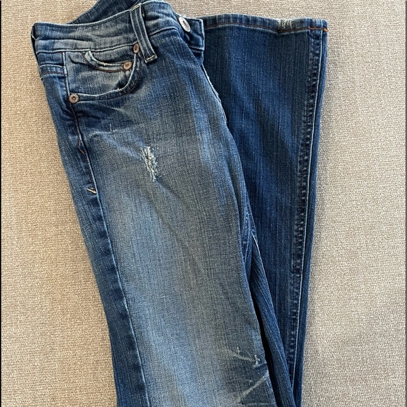 Flower Embroidery Jeans - Picture 2 of 4